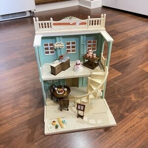 Sylvanian Families Calico Critters Town Series Delicious Restaurant 6018